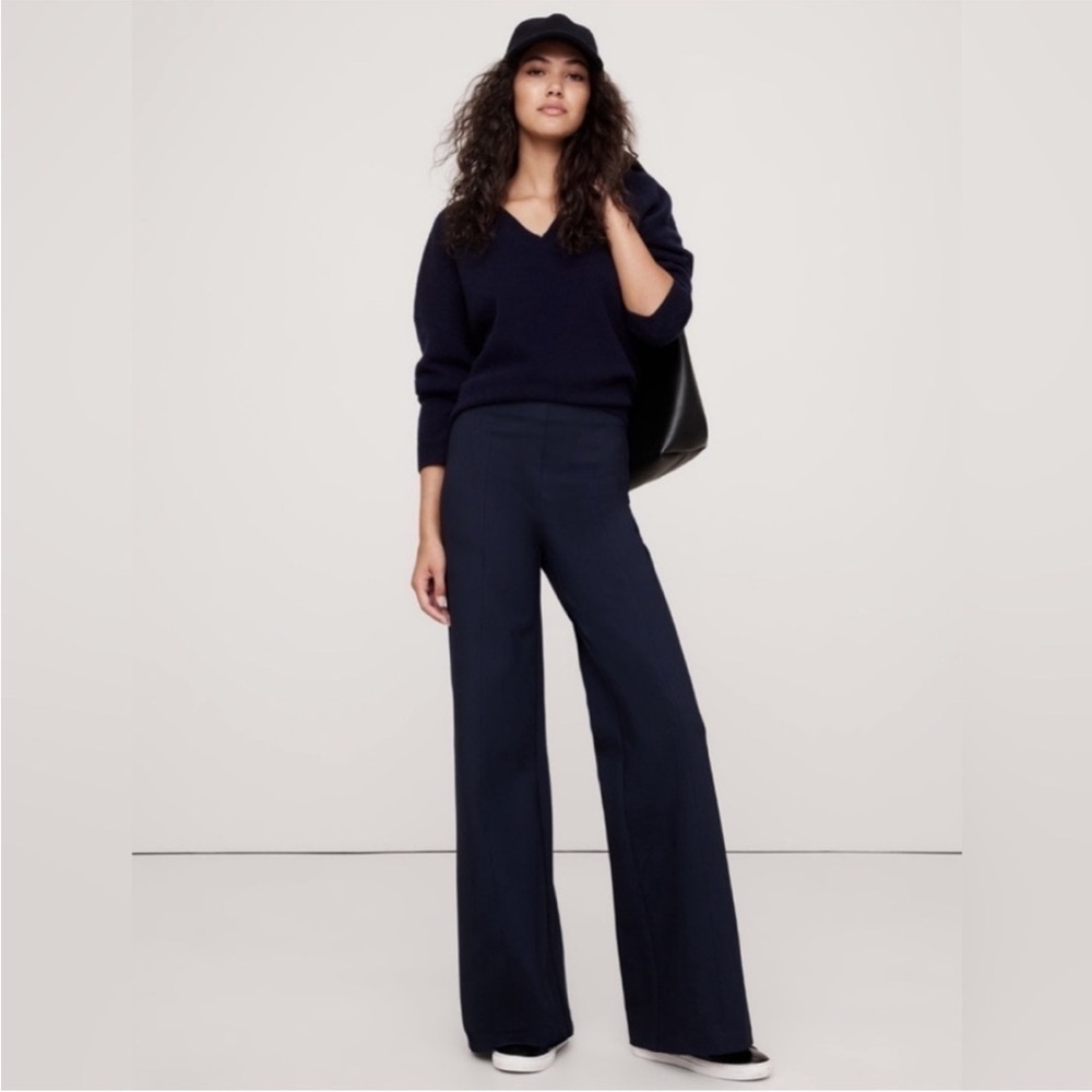 NWT! Banana Republic Navy Blue Wide-Leg Everywhere Ponte Pant - Multiple 🤎